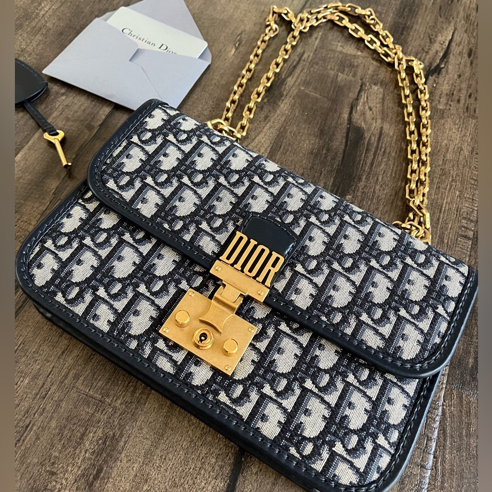 Christian Dior shoulder bag (NEVER USED)